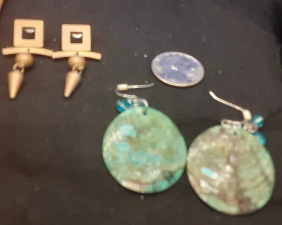 Retro Earrings 2 Pair  Jewelry Costume Shell discs Boho Vtg  5/24-46 - Image 2 of 3