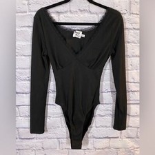 Princess Polly Black Ribbed Long Sleeve Lace-Trim Open Back Bodysuit Size 6