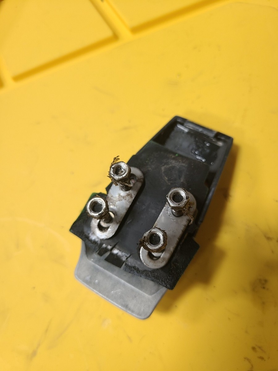 1986-1995 Kawasaki X2 X-2 650 Engine Motor Cover Hood Hatch Hinge