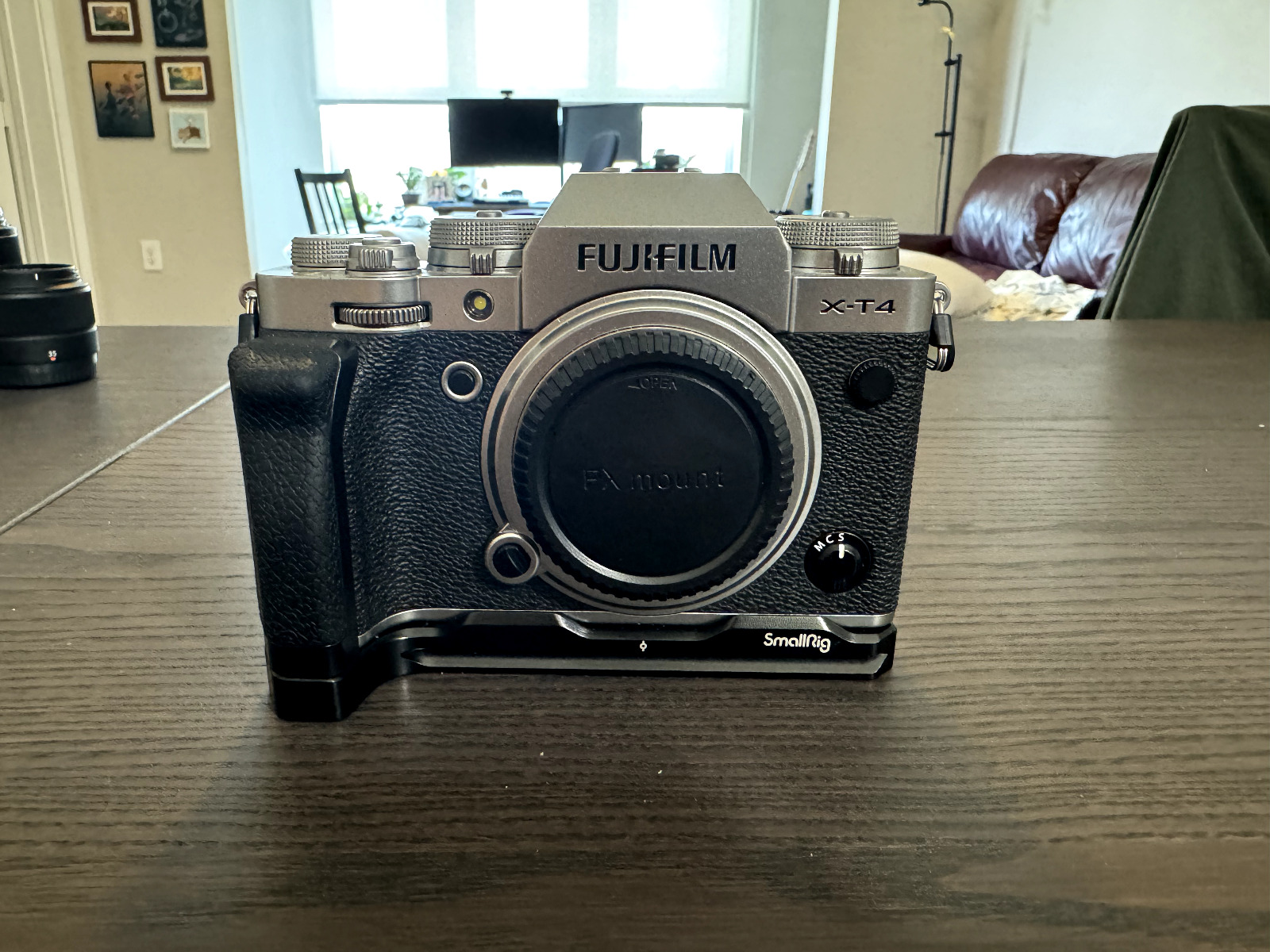 FUJIFILM ボディ X-T4 シルバー(FUJIFILM X-T4 シルバー ミラー FUJIFILM ボディ X-T4 シルバー(FUJIFILM X-T4 シルバー ミラー