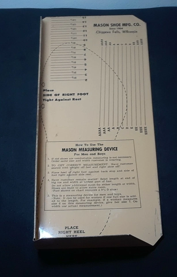 Dispositivo de medición de masón vintage para hombres y niños gran pieza publicitaria. Foto 3 de 4