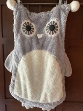 Levtex Owl Gray White Fluffy Herringbone Wings Baby Blanket Mat GUC