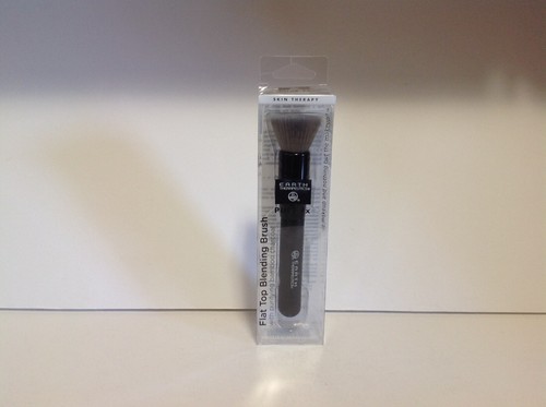 Earth Therapeutics Charcoal Flat Top Blending Make-Up Brush/NIB - Picture 5 of 12
