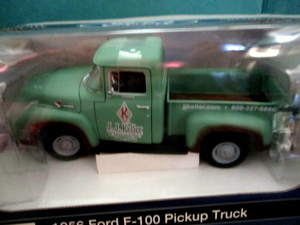 2010 年 1st Gear 福特 1: 25 比例 1956 年福特 F-100 绿色皮卡车压铸金属 — 第 4/4 张图片