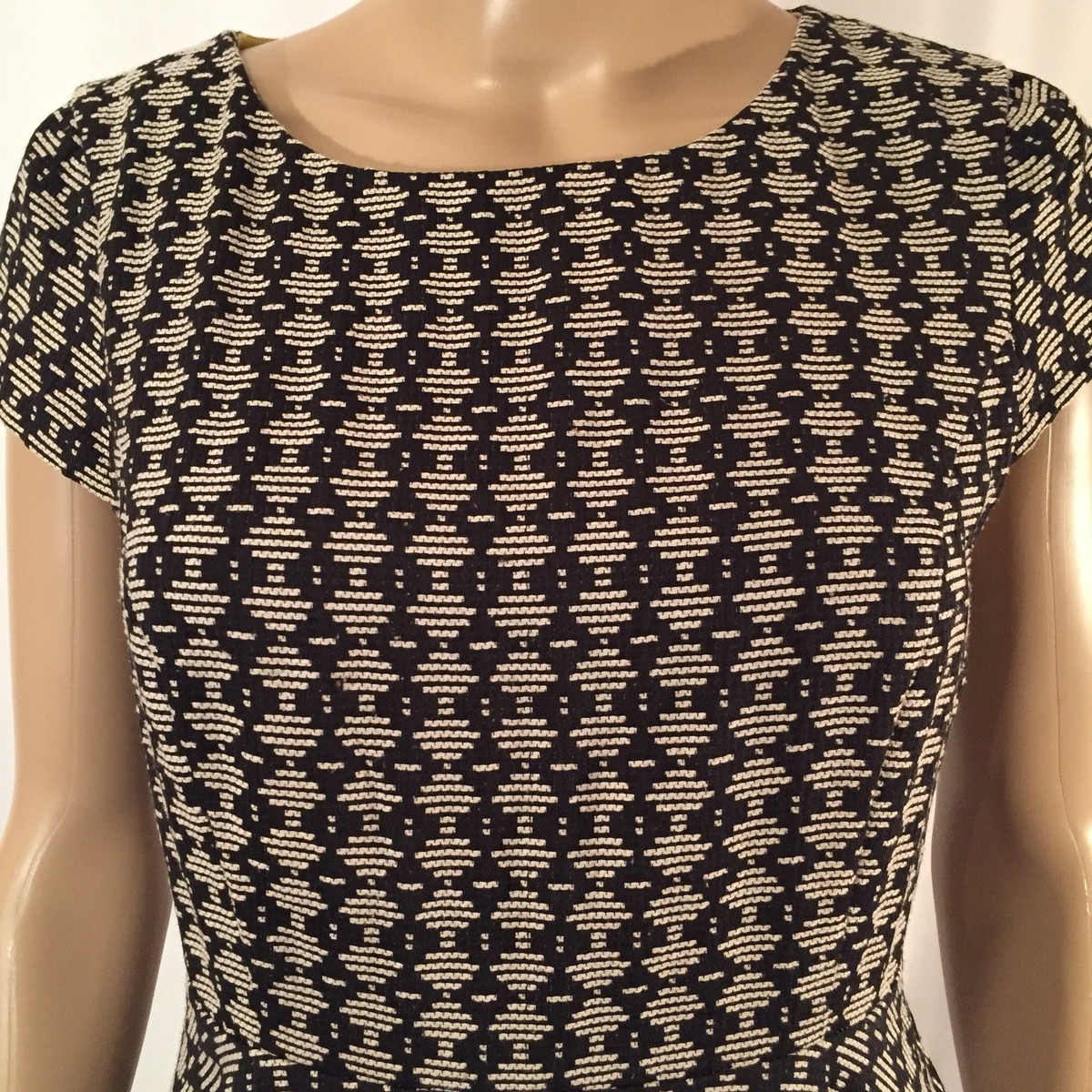 anthropologie maeve black and white dress Anthropologie Maeve Cap-Sleeve V-Neck A-Line Mini Dress – Luxy Thrift