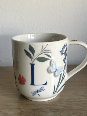 Alphabet Anfangsbuchstabe Becher Blumen Kaffeetasse 3D Schmetterling & Marienkäfer Monogramm