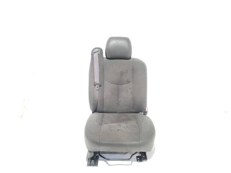 Nice Gray Right Seat Manual OEM 2003 2004 2005 2006 Chevrolet Silverado 1500 - Image 2 of 4