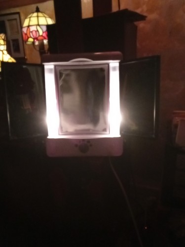Tri-Fold LED Lighted Makeup Vanity Mirror - Picture 3 of 10