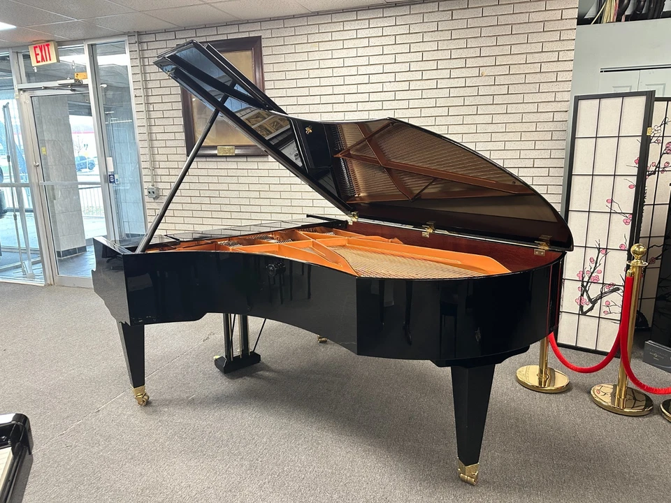 Piano de cola Bösendorfer modelo 225 - 5 años y muy bonito Foto 2 de 4