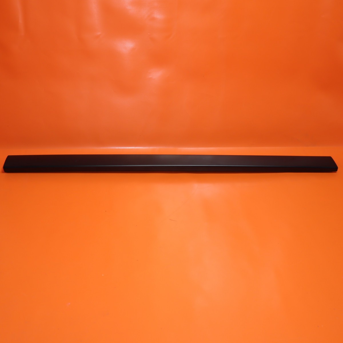 ROLLS ROYCE CULLINAN DOOR MOLDING LEFT FRONT 2021 2022 2023 51137448585
