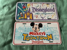 VINTAGE 2 DISNEYLAND LICENCE PLATES 1990s ORIGINAL NOVELITY :MICKEY TOONTOWN