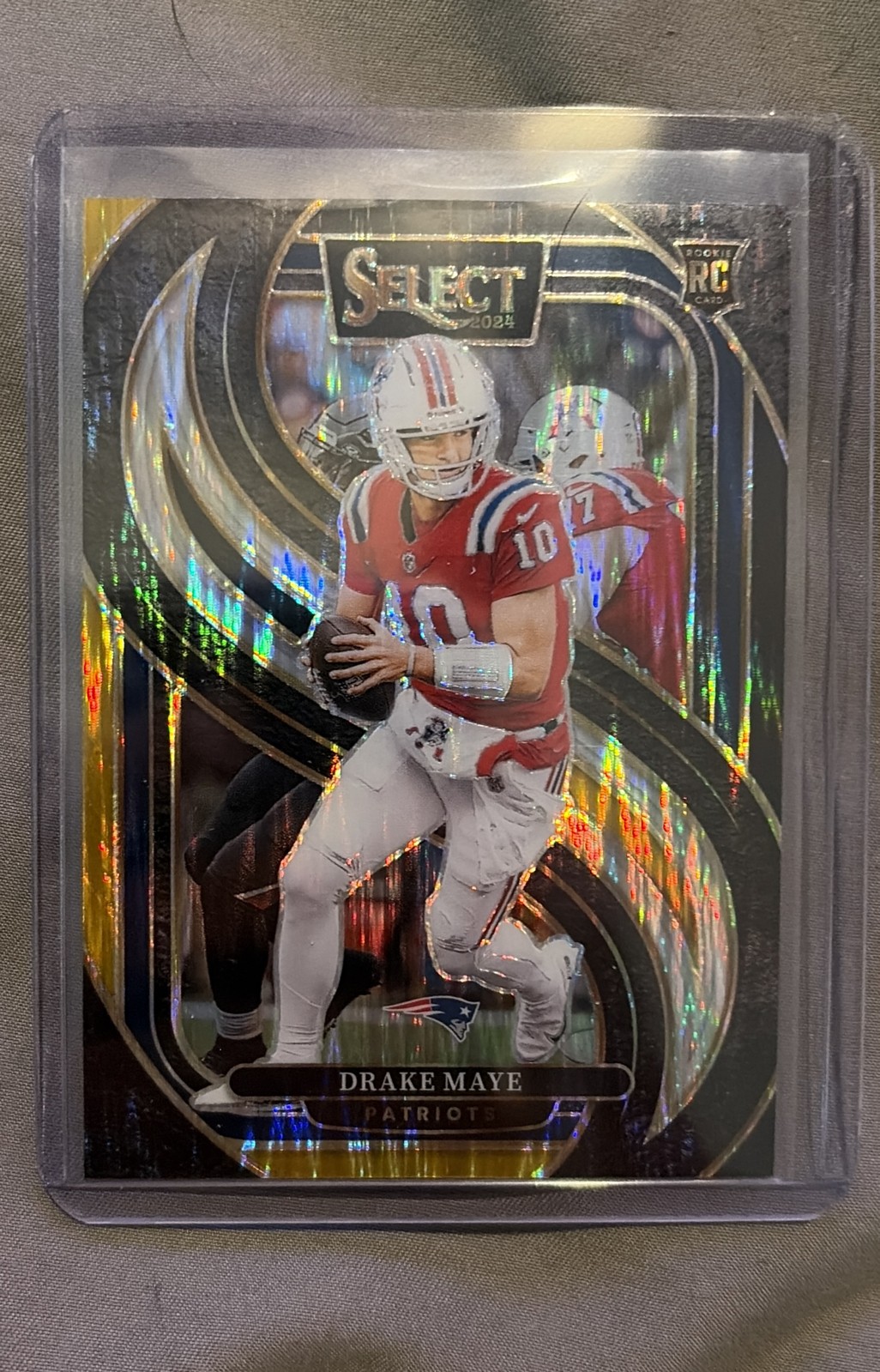 2024 Panini Select - Premier Level Drake Maye #113 Black & Gold Shock Prizm (RC)