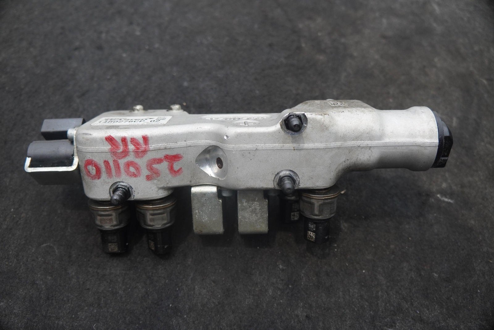 Hydraulic Suspension Pump Valve Block 14B0276CP OEM McLaren 720S 2018 *Note*