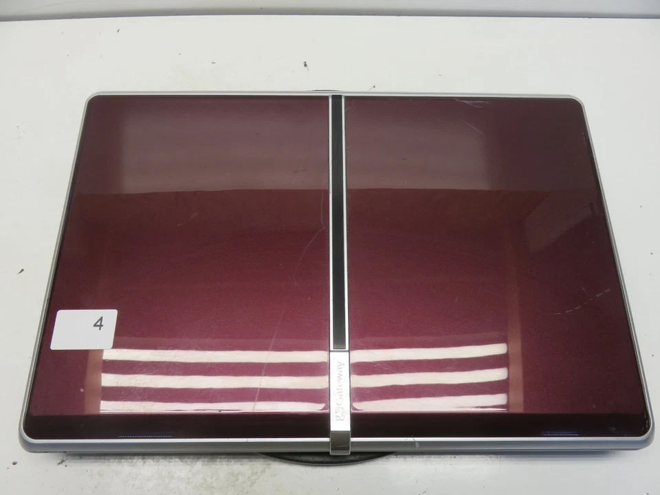 Gateway AJ2 Intel Core 2 Duo T6400 2000 MHz 1 GB SIN DISCO DURO sin batería Foto 2 de 4