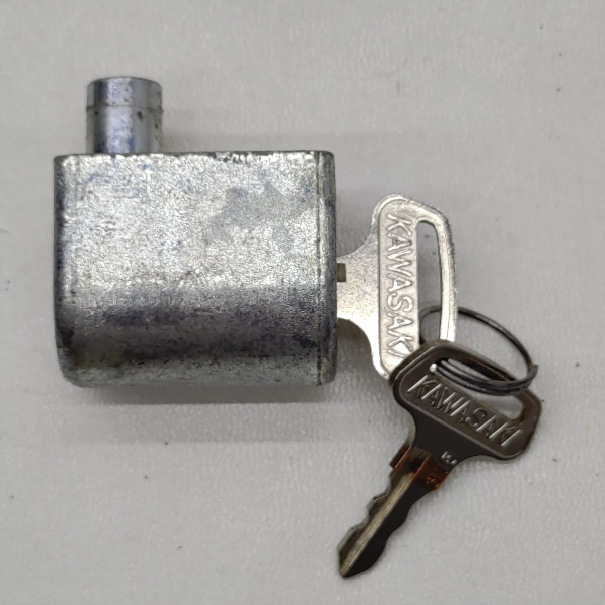 Kawasaki KH100 ES Ignition Switch 27005-1014 + Steering Lock With
