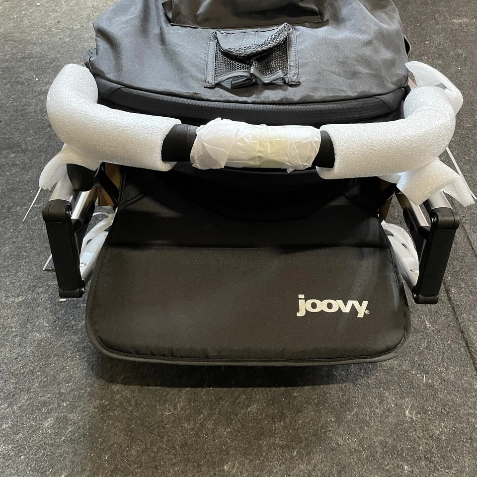 Carrinho de Bebê Joovy Kooper Leve Com Removível, Balanço Aberto, Preto - Imagem 3 de 4