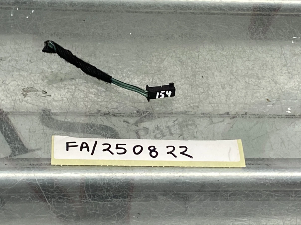 AS) GENUINE MERCEDES BENZ WIRING LOOM PLUG CONNECTOR A0305452828 1 