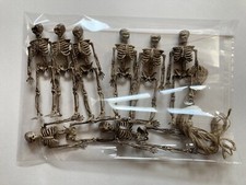Halloween Party Skeleton Decorations, 8 Packs Full Body Realistic Human Bones Mi