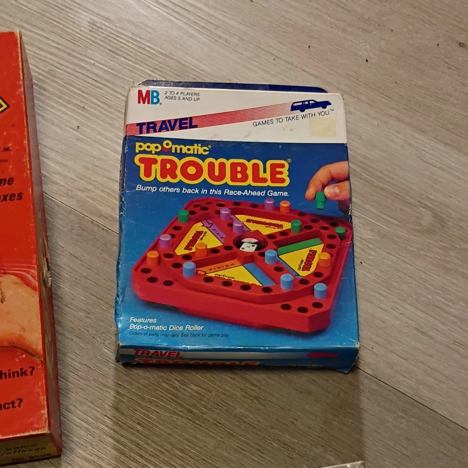 bootleg Connect Four Vintage + two bonus games!   - Image 4 of 4