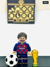 #1130 - LEO MESSI (RED/BLUE)