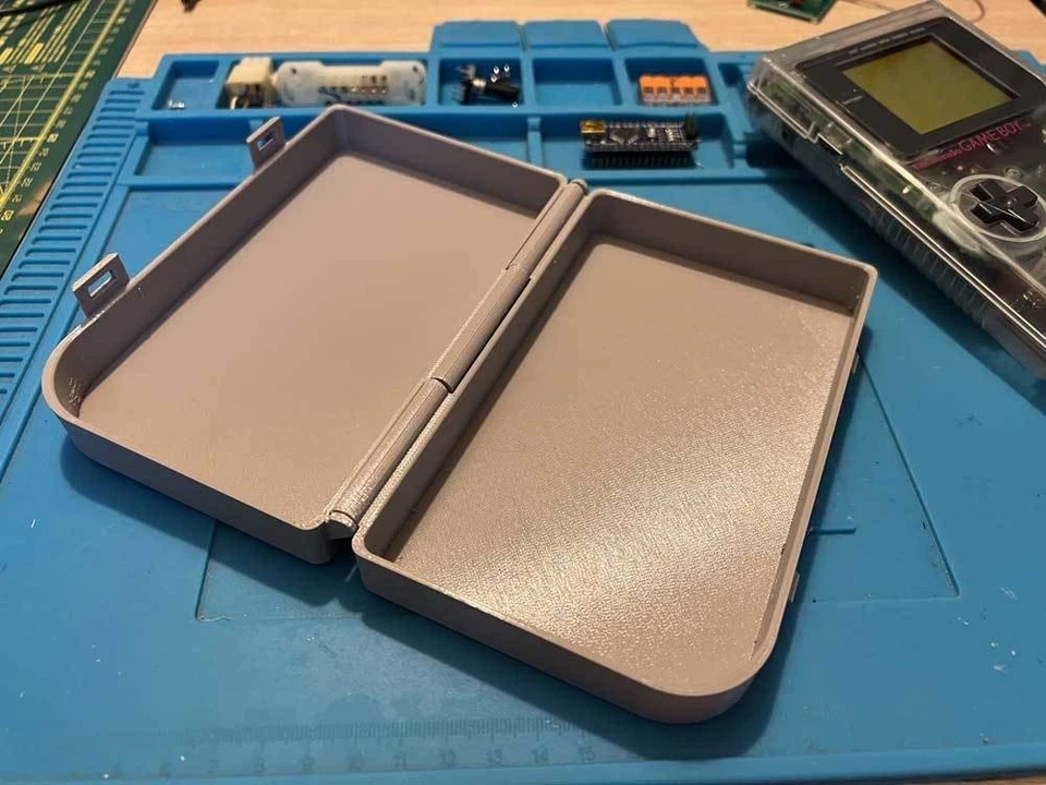 Game Boy DMG Hard Travel Case - 7 Color Options! - Image 3 of 4