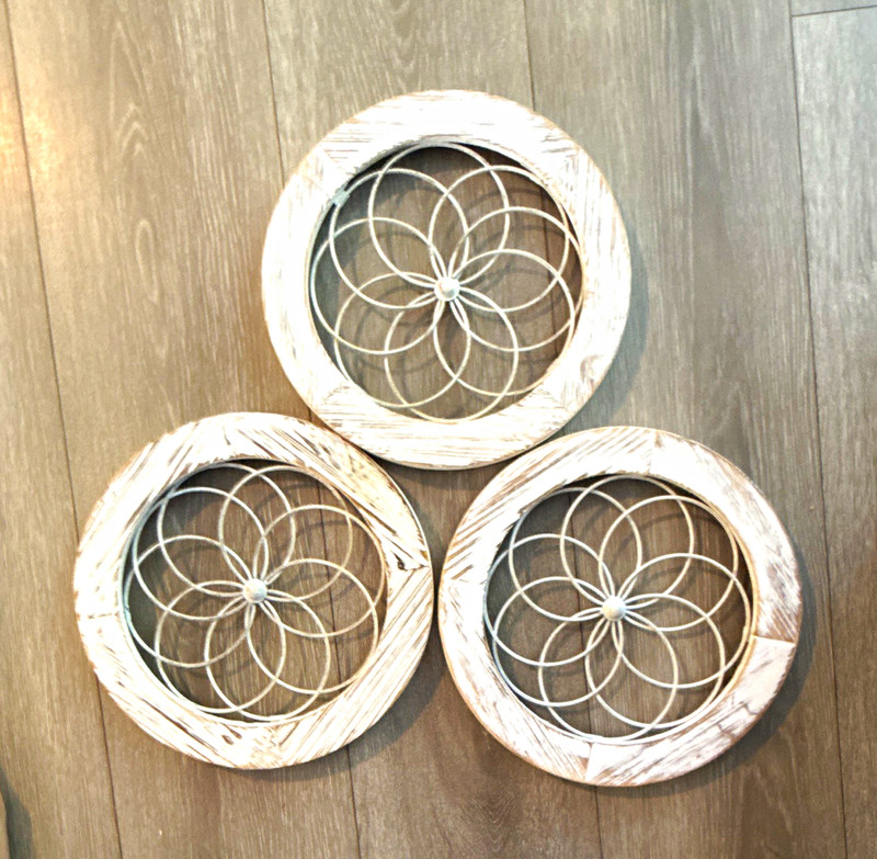 Set of 3 Round Distressed Whitewashed Wood-Look Metal Floral Wall Hangings