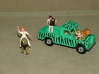 CORGI VINTAGE DIECAST DAKTARI GIFT SET 7 ORIGINAL 1968 + ALL 5 FIGURES  1:43