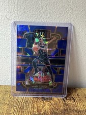 2023-24 Panini Select - Concourse DeMar DeRozan #10 Blue Cracked Ice Prizm