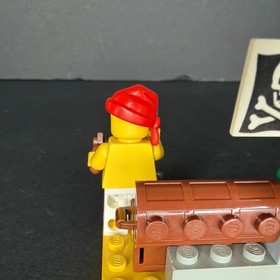 Lego Vintage 1989 Legoland Pirates 6235 Buried Treasure 100% Complete w/ Manual