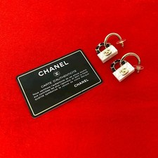 Chanel Coco Mark Matelasse Earrings Women Gold One Size