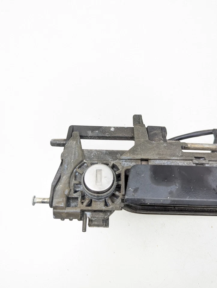 Manija de puerta exterior delantera derecha pasajero BMW 318ti E36 hatchback negro 92-99 Foto 2 de 4