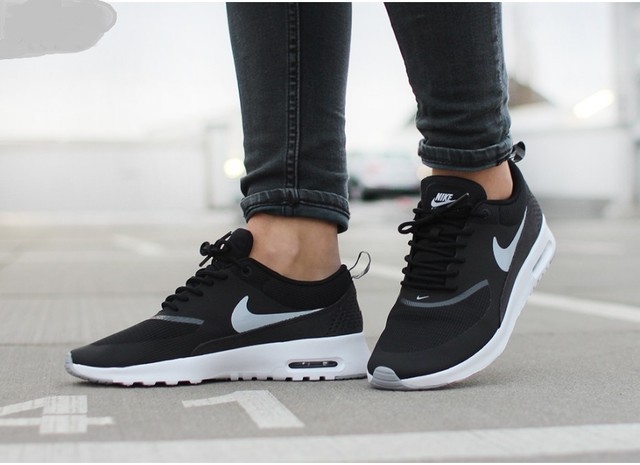 grey nike air max thea womens