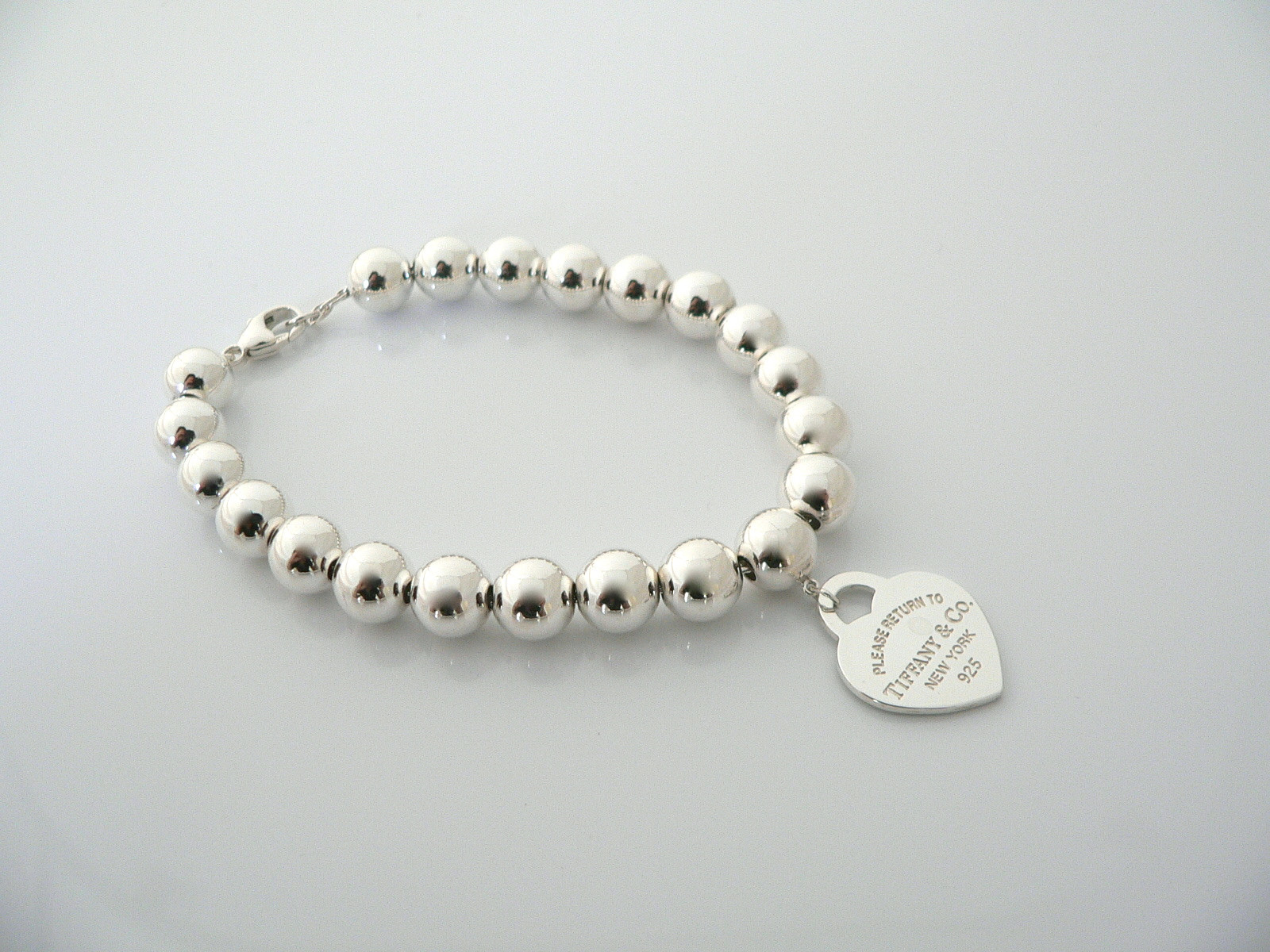 Tiffany & Co Return to Tiffany Silver Heart 8 MM Ball Bead Round Bracelet Gift