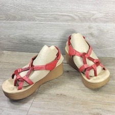 Vintage Women 2.25" Platform Sandal Red Strappy 70's Boho Hippie Style Sandals