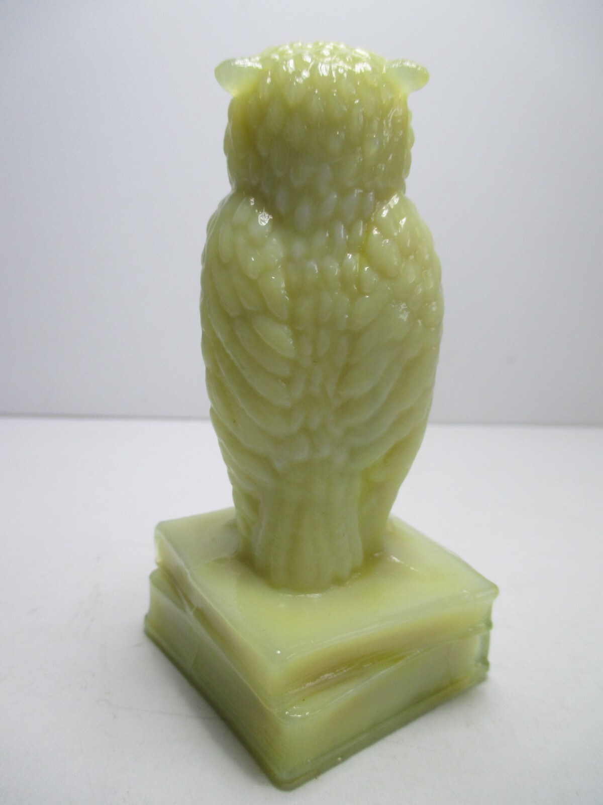 Vtg Degenhart Glass Custard Owl On Books Figurine Paperweight 3.5" Glows Orange