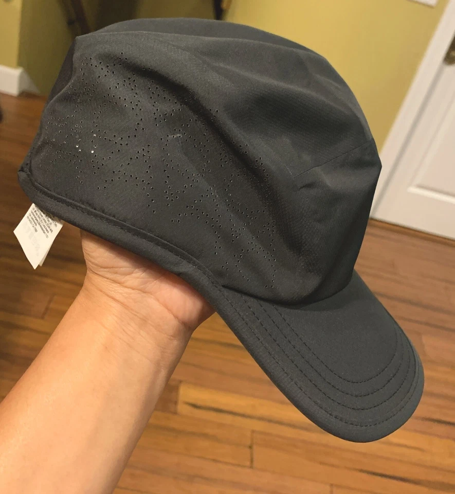 Gorra Athleta OSFA Negra 5 Paneles Ultra Ligera Correr Cordón ~ EXCELENTE ESTADO Foto 4 de 4