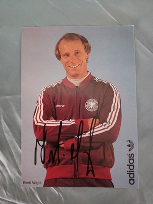    BERTI VOGTS    adidas-Autogrammkarte WM 1986 handsigniert / Marke / Stempel