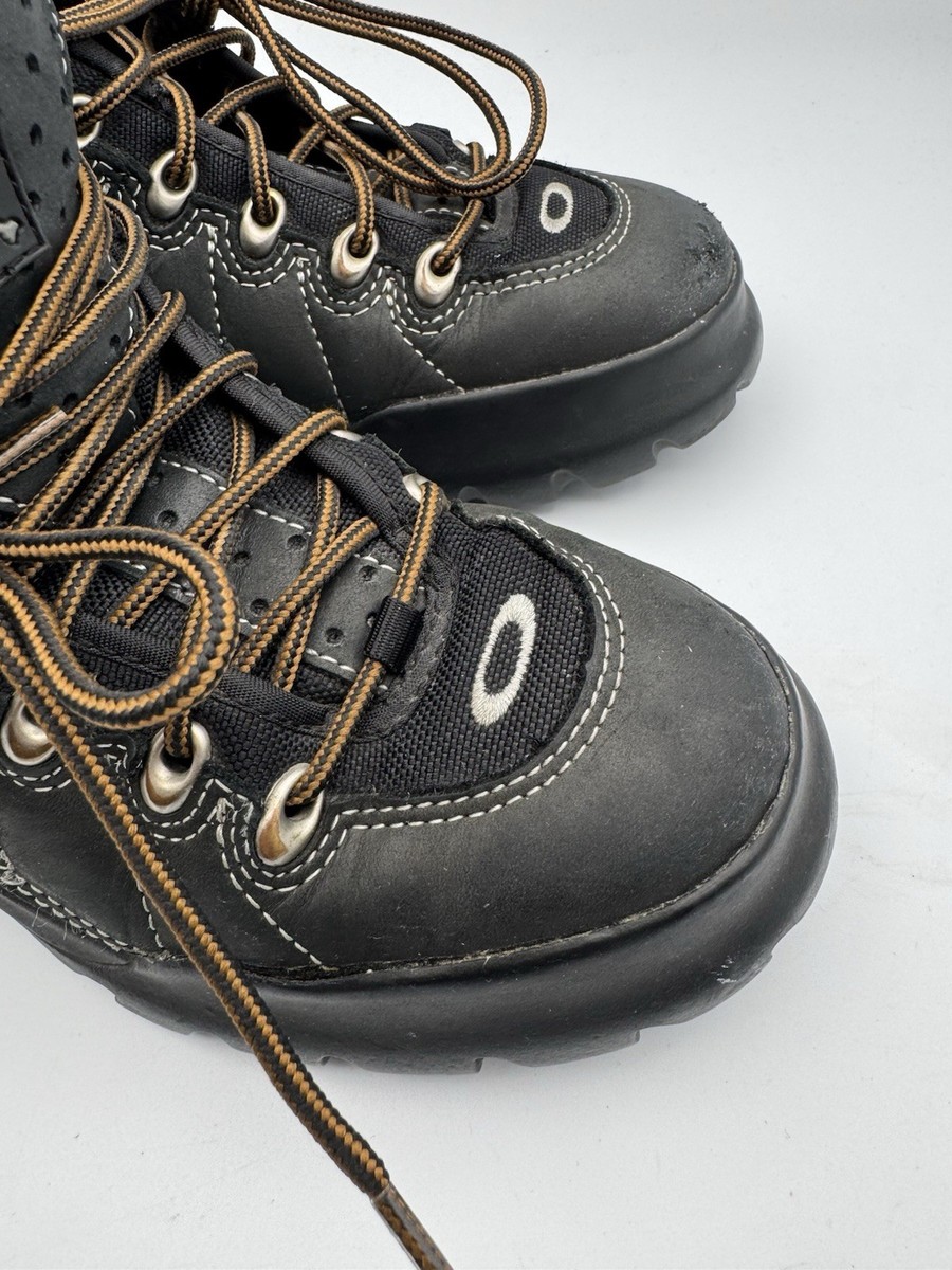 Vtg Y2K 90s Oakley Nail Skull & Crossbones Low Top Shoes Men 6 W