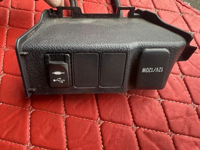TOYOTA AURIS CIGARETTE LIGHTER AUX USB PORT SOCKET PANEL 2012-2018