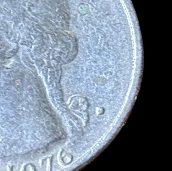 US Bicentennial Quarter, Rare filled Mint Mark Error 1776-1976 D - Image 3 of 4