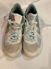 Nike Kyrie Flytrap V GS 1 World 1 People Basketball Shoes DD0340 102 - SIZE 7Y