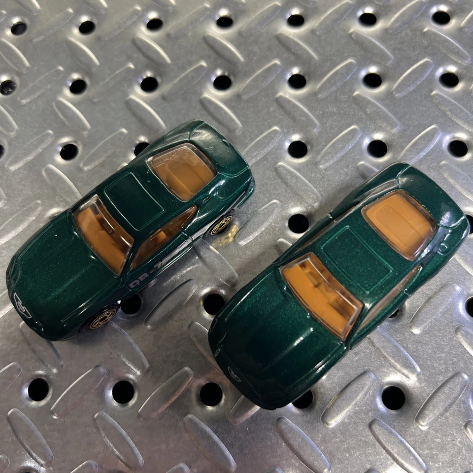 Matchbox Aston Martin DB-7 #059 MBX '94 Super Fast Green Mint Set - Image 2 of 4