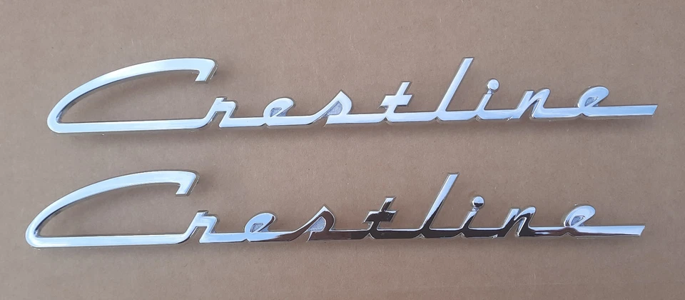 1954 FORD CRESTLINE EMBLEMAS DE SCRIPT, PAR - Imagem 2 de 2