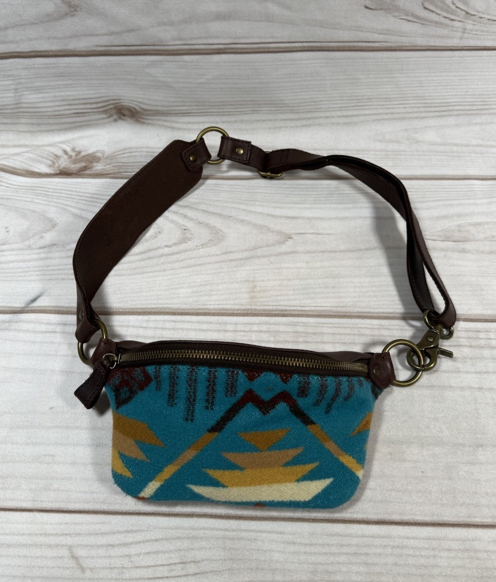 Pendleton Wool Southwest Blanket Pattern Fanny Pa… - image 1