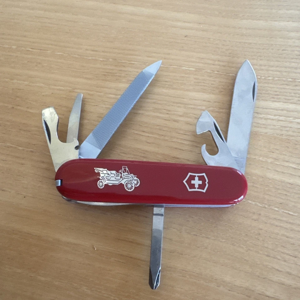 Couteau victorinox automobile spécial de Collection  - Photo 2/4