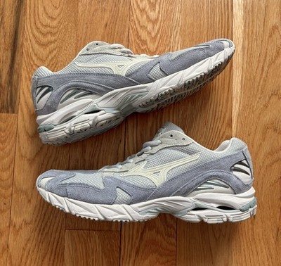 Size 9 - Mizuno x Foot Patrol ''The Artefact Pack'' WAVE RIDER 10 VDM 0521