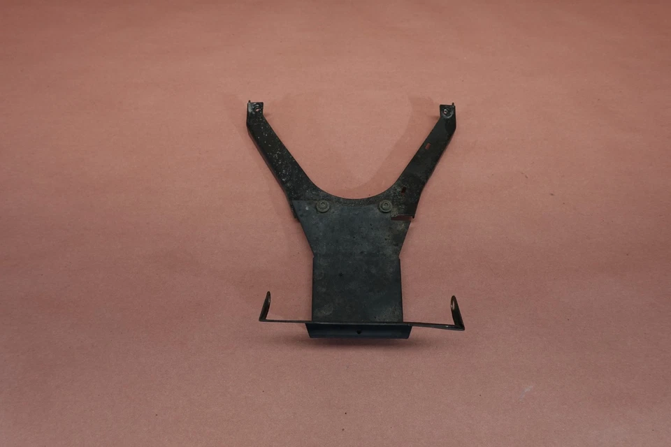 Porta matrícula Yamaha FZ6-S FZ6S FZ6 FZ600 2004-2009 Foto 3 de 4