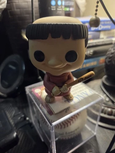 Funko Pop! Swinging Friar #06 Vinyl Figure Rare Bat in Front MLB Padres Loose