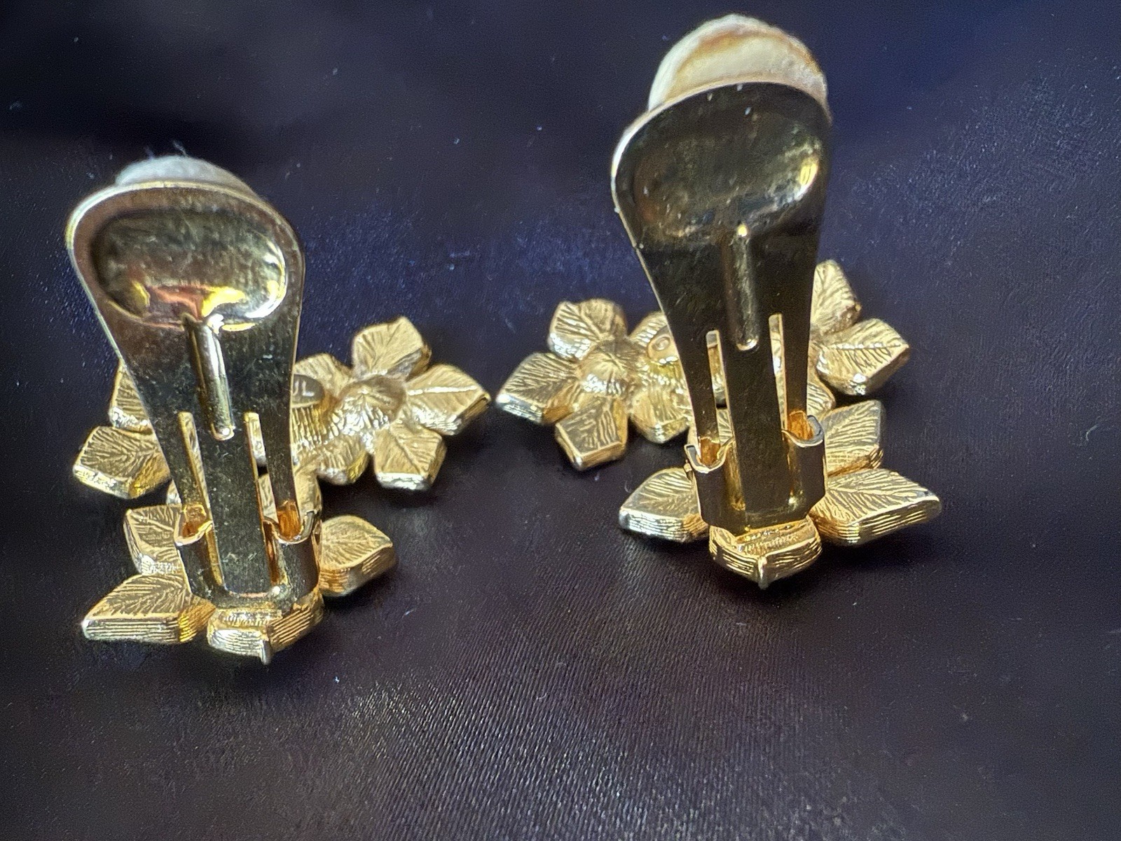 Valentine's Day! Kenneth Jay Lane Crystal & Pearl… - image 12