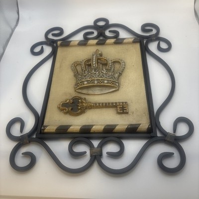 Crown -Key Wall Decor Plaque Metal Frame Royalty King Queen 13x10.5 